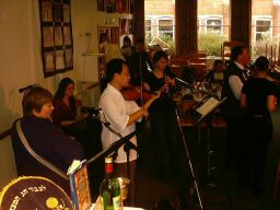 shiru — sing! shiru — sing!